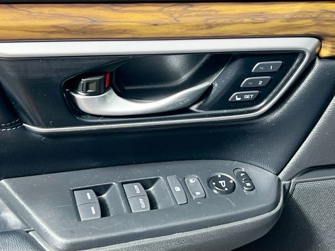 Used 2022 Honda CR-V EX-L image 16