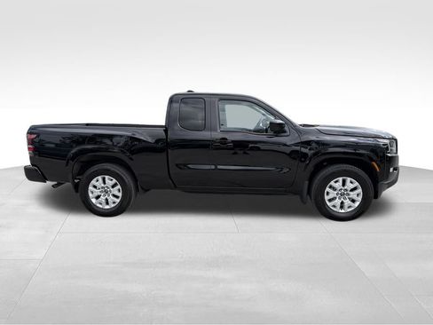 Used 2024 Nissan Frontier SV w/ SV Convenience Package image 9
