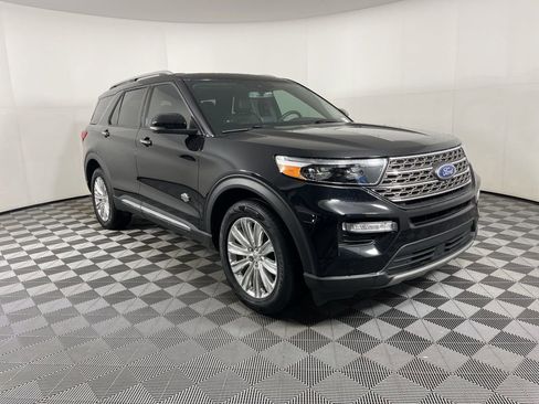 Used 2022 Ford Explorer King Ranch w/ Technology Package image 18