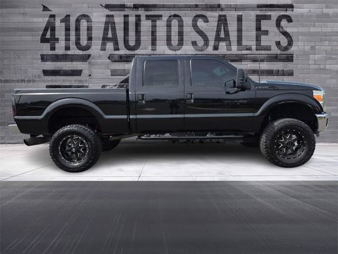 Used 2011 Ford F250 Lariat w/ FX4 4X4 Off-Road Pkg image 2