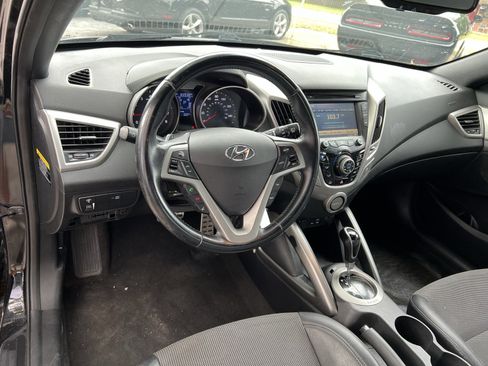 Used 2016 Hyundai Veloster w/ Option Group 02 image 11