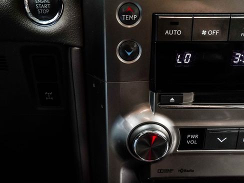 Used 2017 Lexus GX 460 AWD/4WD image 30