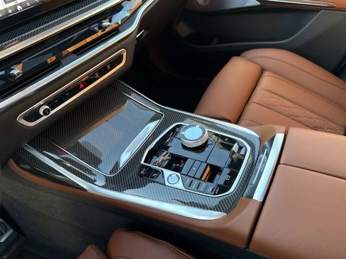 New 2026 BMW X7 M60i image 22