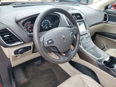 Used 2018 Lincoln MKX Reserve w/ Lincoln MKX Climate Package image 13