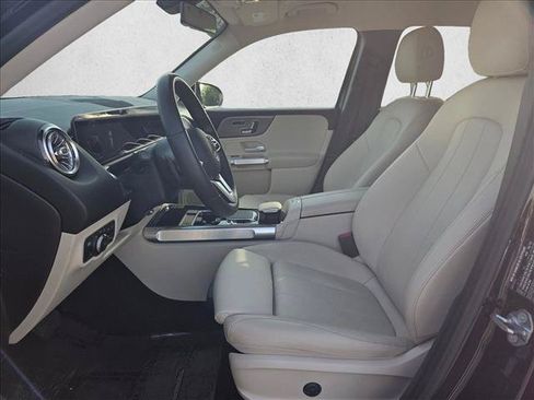 Used 2020 Mercedes-Benz GLB 250 image 22
