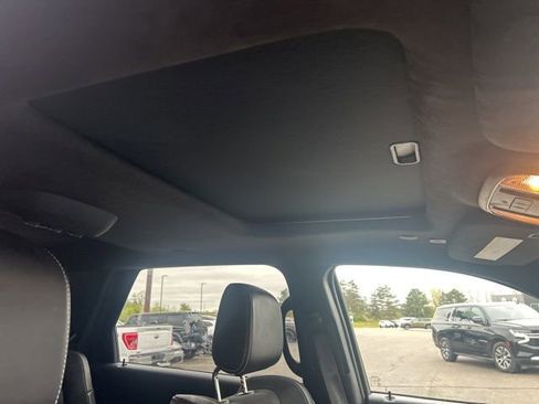 Used 2024 Dodge Durango SRT AWD/4WD image 8