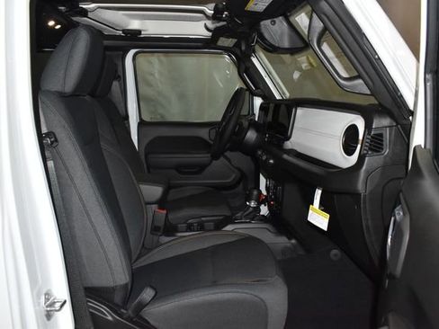 New 2026 Jeep Gladiator Willys image 25