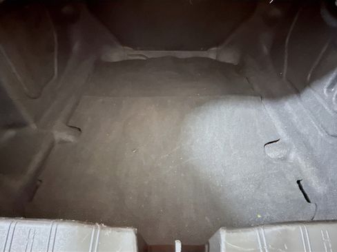 Used 2020 Chevrolet Camaro LT image 33