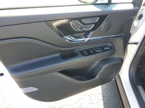 New 2026 Lincoln Corsair Reserve w/ Jet Appearance Package image 8