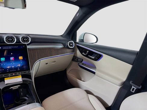 New 2026 Mercedes-Benz GLC 300 4MATIC image 27