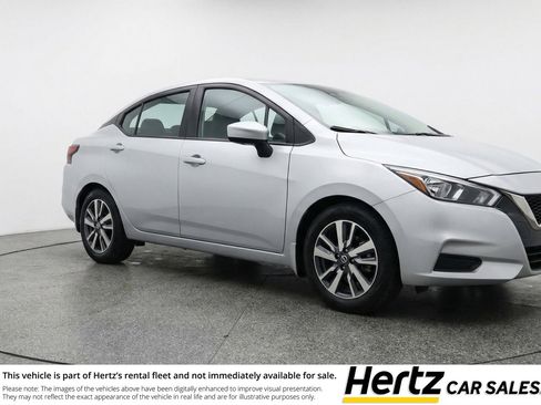 Used 2025 Nissan Versa SV image 1