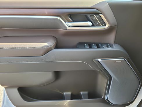 New 2026 GMC Sierra 3500 Denali w/ Denali Reserve Package image 18