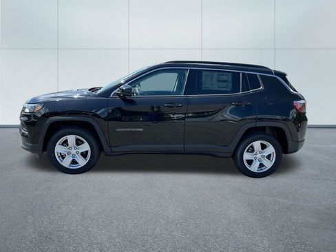 Used 2022 Jeep Compass Latitude w/ Convenience Group AWD/4WD image 7