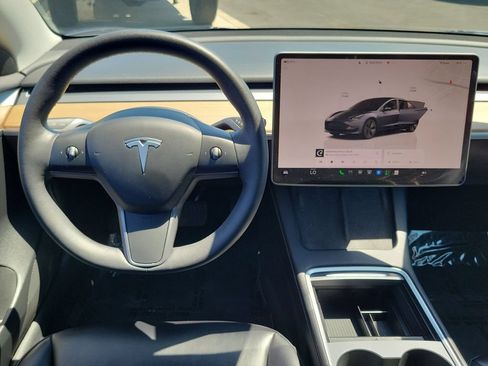 Used 2023 Tesla Model 3 Standard Range RWD image 11
