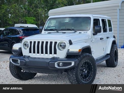Used 2018 Jeep Wrangler Unlimited Sahara image 1