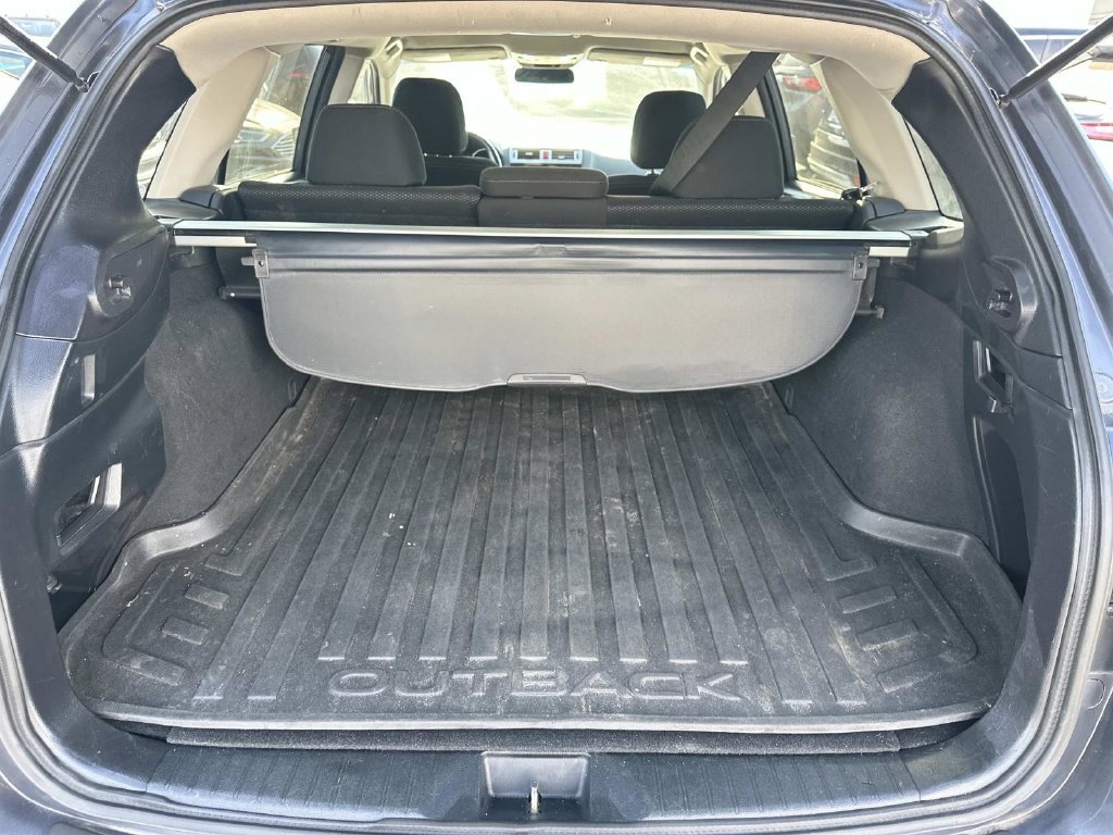 Used 2015 Subaru Outback 2.5i Premium AWD/4WD image 10