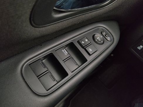Used 2016 Honda HR-V LX image 27