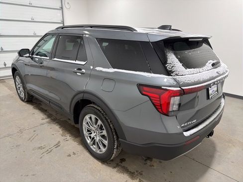 New 2026 Ford Explorer Active w/ Active Comfort Package image 6