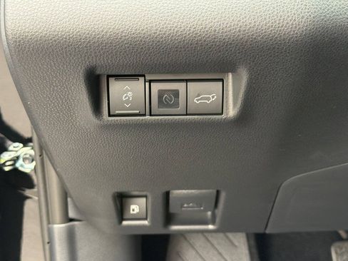 New 2026 Toyota RAV4 XSE AWD/4WD image 31