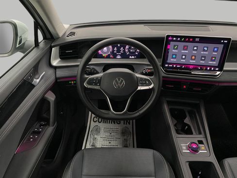 Certified 2026 Volkswagen Tiguan SE AWD/4WD image 13