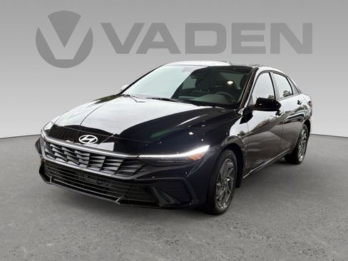 New 2026 Hyundai Elantra Blue image 22