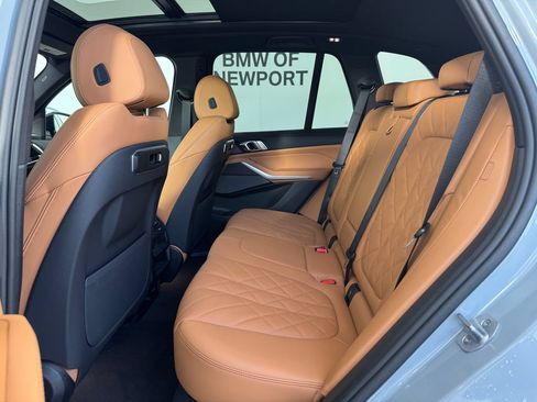 New 2026 BMW X5 xDrive40i w/ M Sport Package AWD/4WD image 13