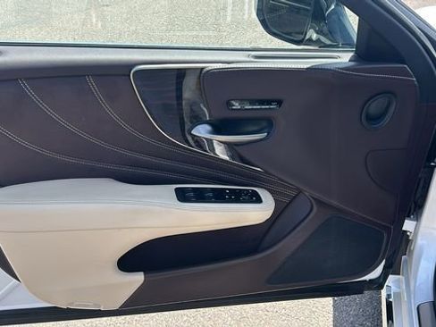 Used 2018 Lexus LS 500 w/ Interior Upgrade Package RWD image 16