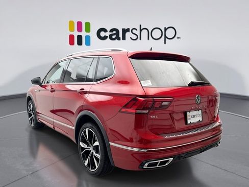 Used 2024 Volkswagen Tiguan SEL R-Line AWD/4WD image 3