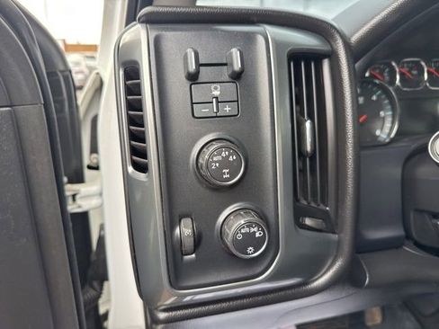 Used 2015 Chevrolet Silverado 1500 LT image 28