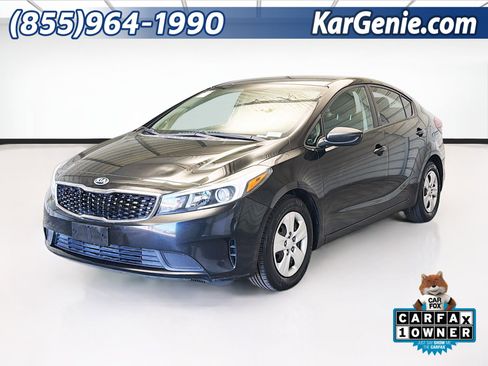 Used 2017 Kia Forte LX image 1
