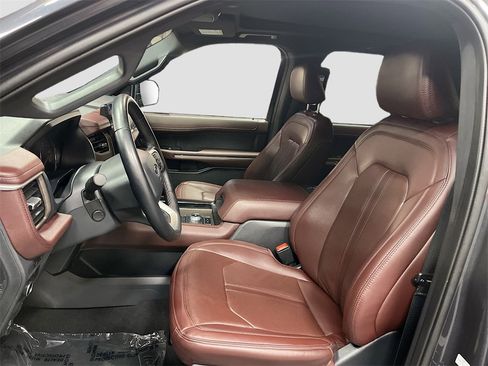 Used 2024 Ford Expedition Max Limited image 22