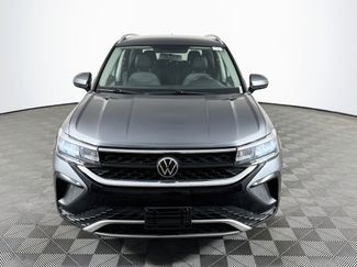 Used 2022 Volkswagen Taos SE FWD video 2