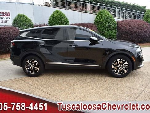 Used 2024 Kia Sportage EX FWD image 11