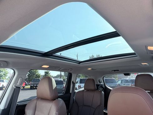 Used 2019 Subaru Ascent Touring w/ Popular Package #2 AWD/4WD image 11