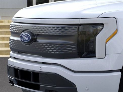 New 2025 Ford F150 Lightning Flash image 17
