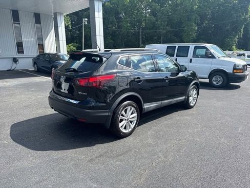 Used 2019 Nissan Rogue Sport SV w/ All-Weather Package AWD/4WD image 18