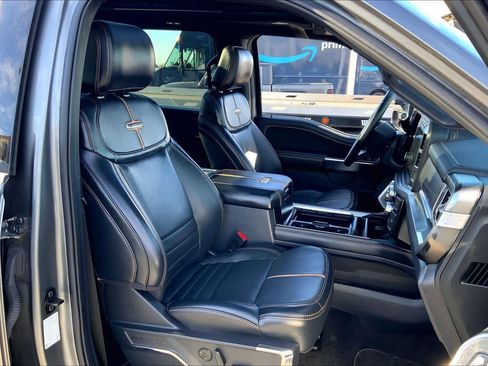 Used 2024 Ford F250 Platinum image 8