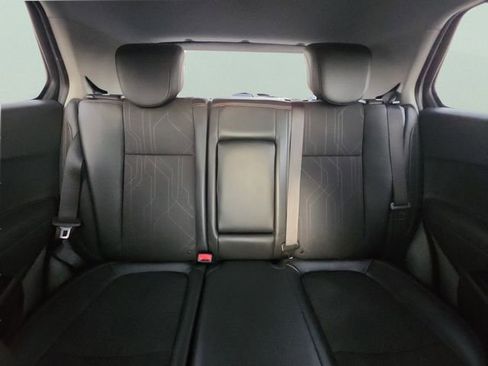 Used 2020 Chevrolet Trax LT w/ LT Convenience Package image 11