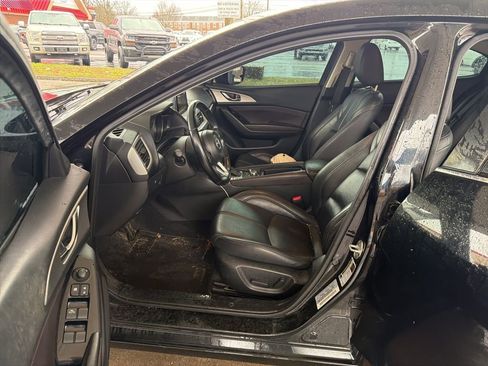 Used 2017 MAZDA MAZDA3 Touring image 6