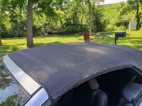 Used 2012 Ford Mustang Convertible RWD image 18