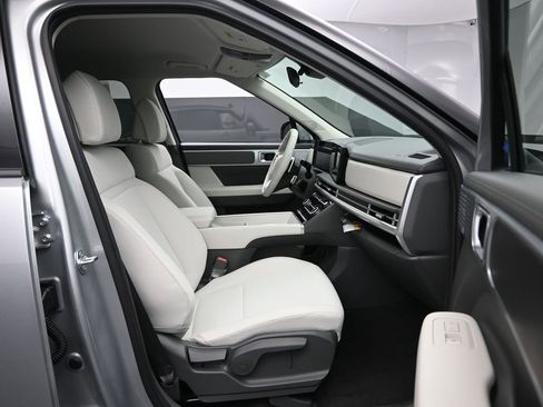 Used 2026 Hyundai Santa Fe SE AWD/4WD image 33