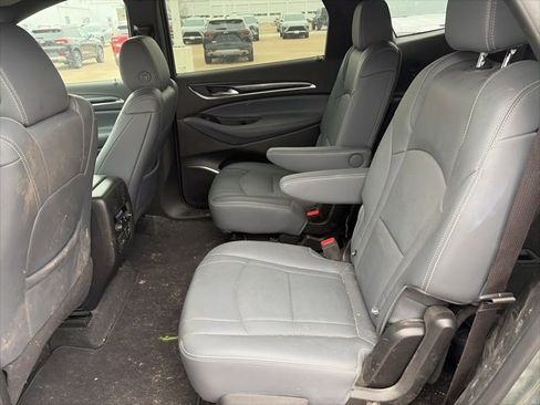 Used 2024 Buick Enclave Premium w/ Experience Buick Package image 15