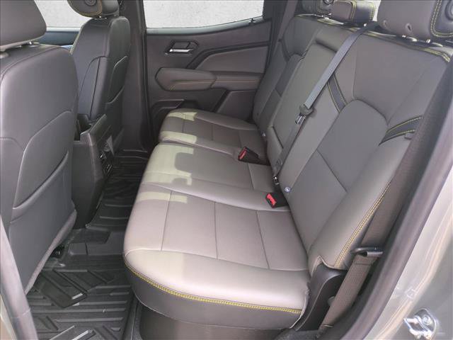 Used 2026 Chevrolet Colorado ZR2 w/ Technology Package AWD/4WD image 17