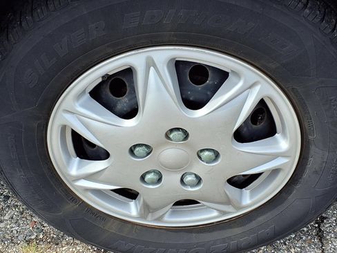 Used 1999 Toyota Camry FWD image 7