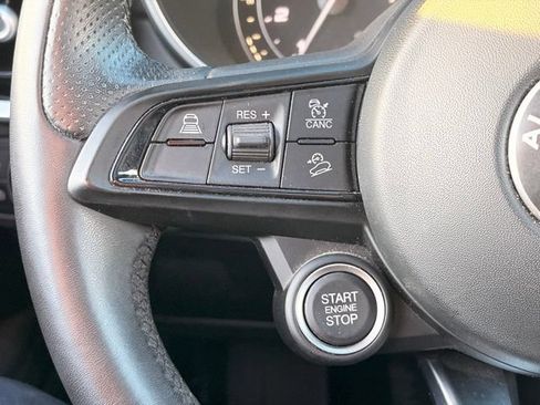 Used 2023 Alfa Romeo Stelvio Ti AWD/4WD image 21