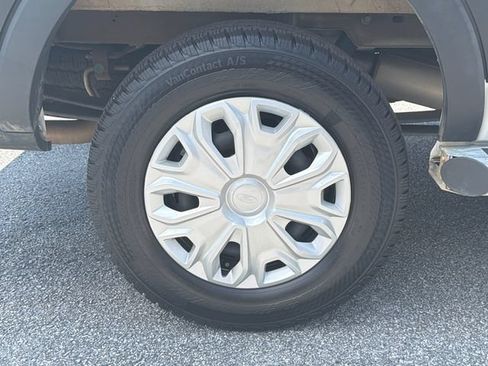 Certified 2025 Ford Transit 250 Low Roof w/ Exterior Upgrade Package RWD image 18