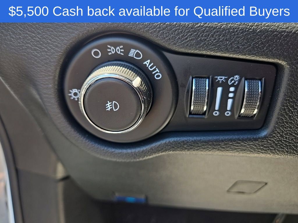 New 2026 Chrysler Pacifica Select w/ S Appearance Package AWD/4WD image 13