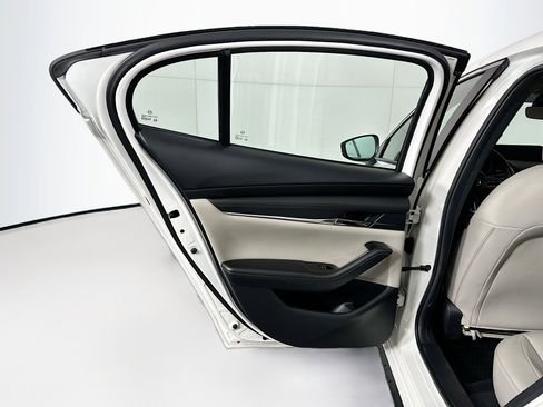 Used 2023 MAZDA MAZDA3 s image 26