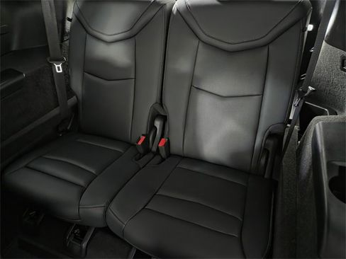 Used 2024 Cadillac XT6 Premium Luxury w/ Technology Package image 18