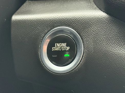 Used 2020 GMC Terrain SLE image 34